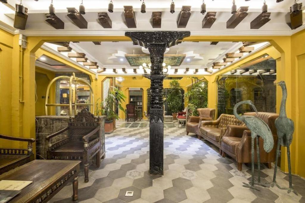 Heritage Hotel Suites And Spa Покхара Экстерьер фото